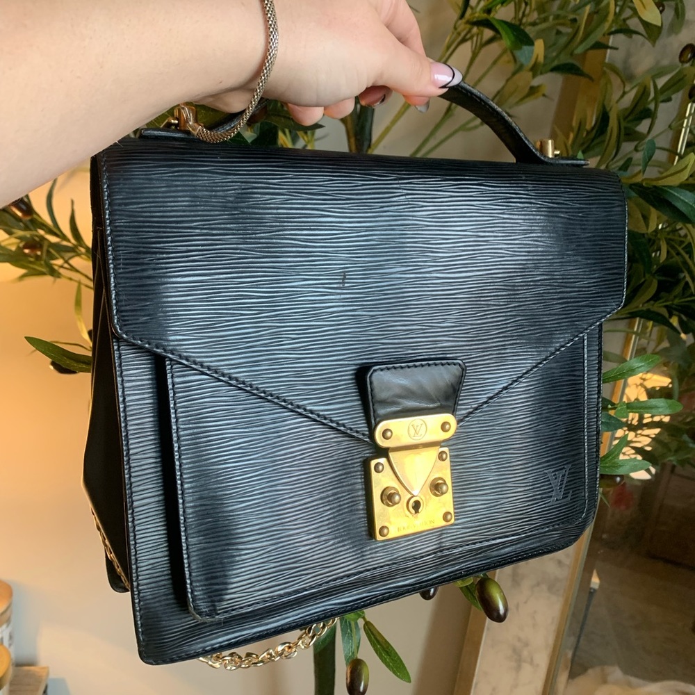 Louis Vuitton Epi Leather Bag